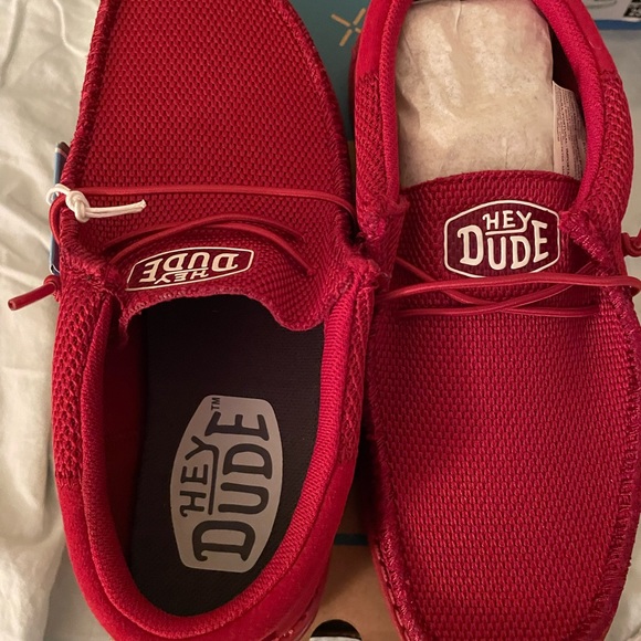 Hey dude Wally Funk mono red Size 37 L7 or Y5 - Picture 3 of 5